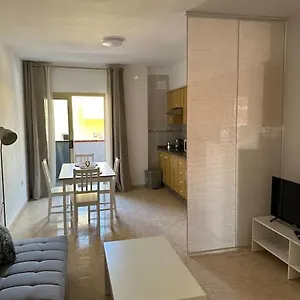 Bonito Estudio En San Isidro Bien Situado Apartamento